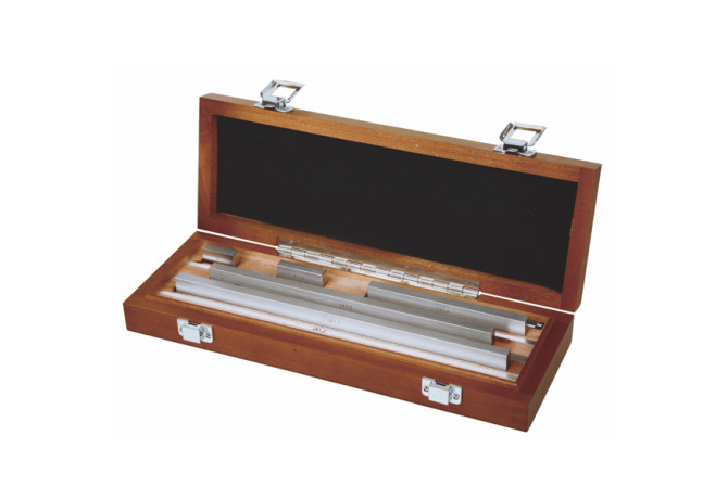 Набор концевых мер длины для проверки штангенциркулей класс 2 300мм (4108-3005) INSIZE